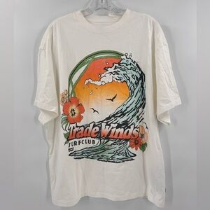 Levi’s trade winds oversized graphic t-shirt size medium